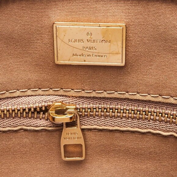 Louis Vuitton Mordore Monogram Vernis Brea MM NM Bag - Picture 9 of 10